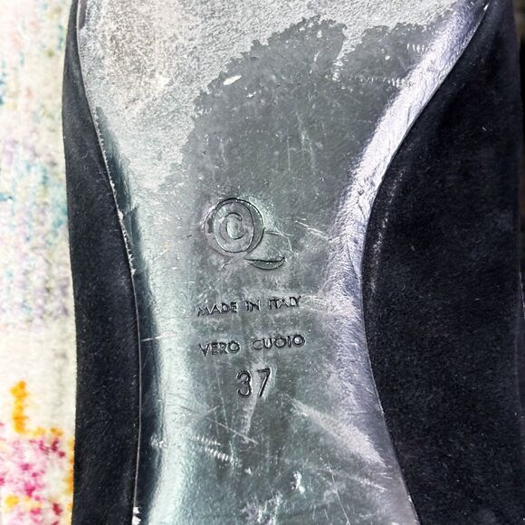 Alexander McQueen Skull Suede Loafers - Picture 5 of 11